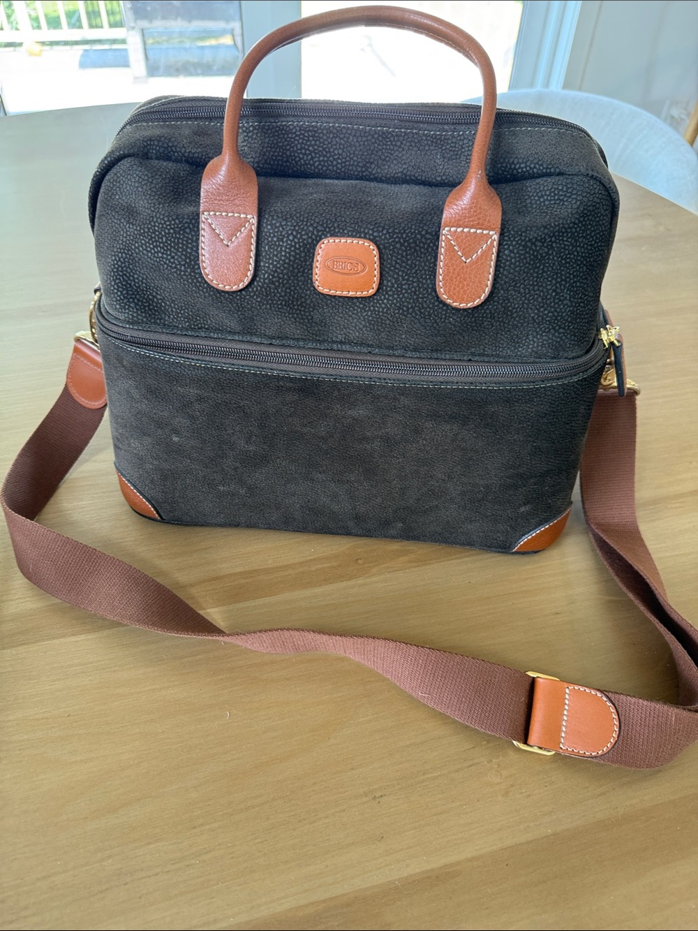 Bric's bag twilight Bel­la Swan Breaking Dawn toiletry case cosmetic